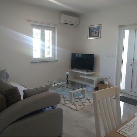 Apartment Ivana Novigrad  Luaran gambar